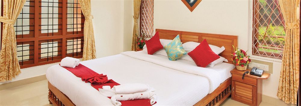 Jungle Park Resorts Thekkady Exterior foto