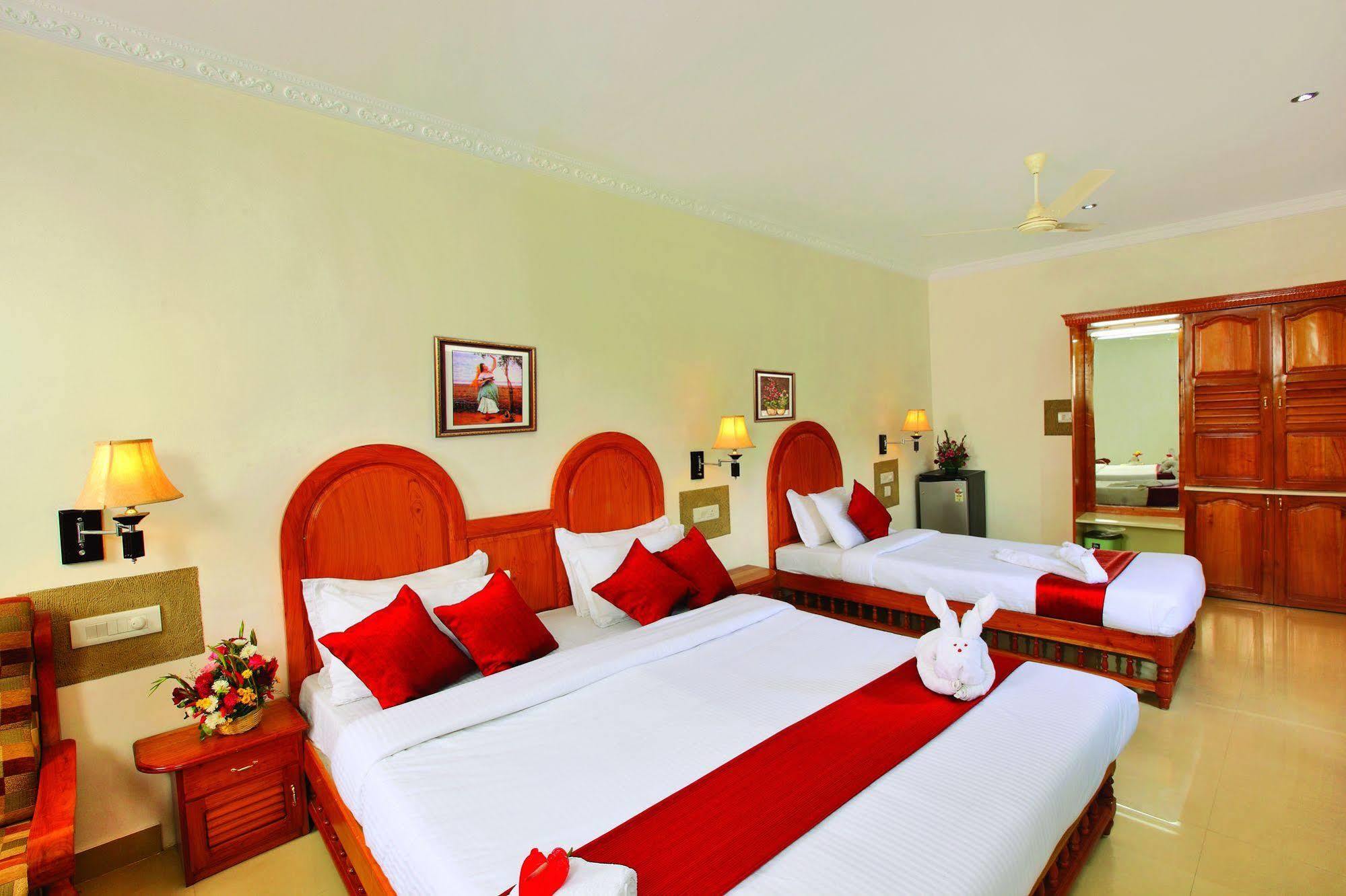 Jungle Park Resorts Thekkady Exterior foto